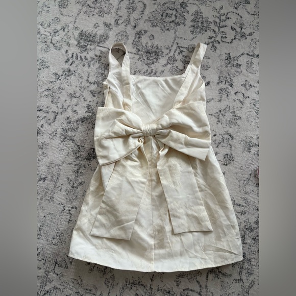 Lulus Flirtatious Poise Ivory Jacquard Bow Back Mini Dress Size Large NWT Bridal - Picture 2 of 11